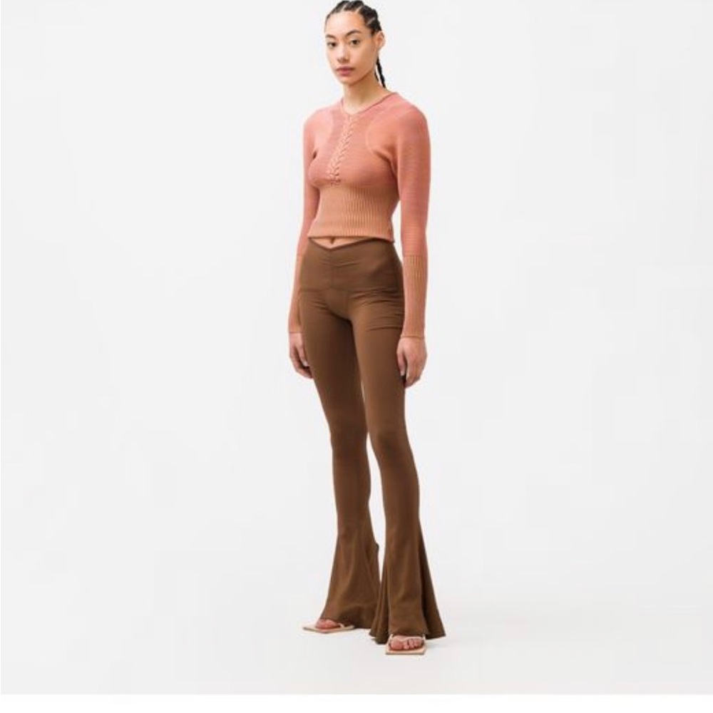 KNWLS GHOST TROUSERS
SLIM GEORGETTE FLARED TROUSERS
SIENNA